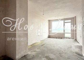 Three-room apartment Plovdiv (neighborhood Тракия) - photo 1