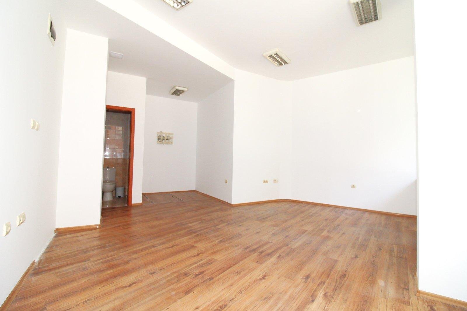 Negozio Plovdiv (zona Гагарин) - foto 1