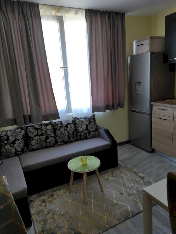 Monolocale Sofia (zona Зона Б-5-3) - foto 1