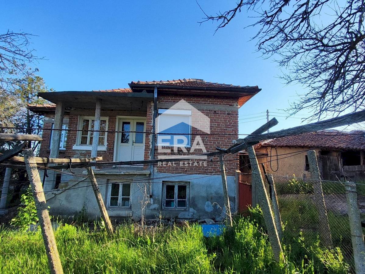 Villa Jambol - foto 1