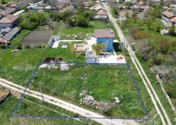Building land Vetrino - photo 1