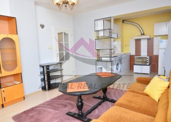 Three-room apartment Varna (neighborhood Левски 1) - photo 1