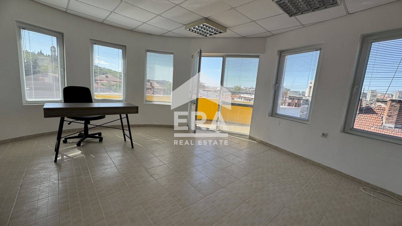 Office Овчарски, Haskovo - photo 1