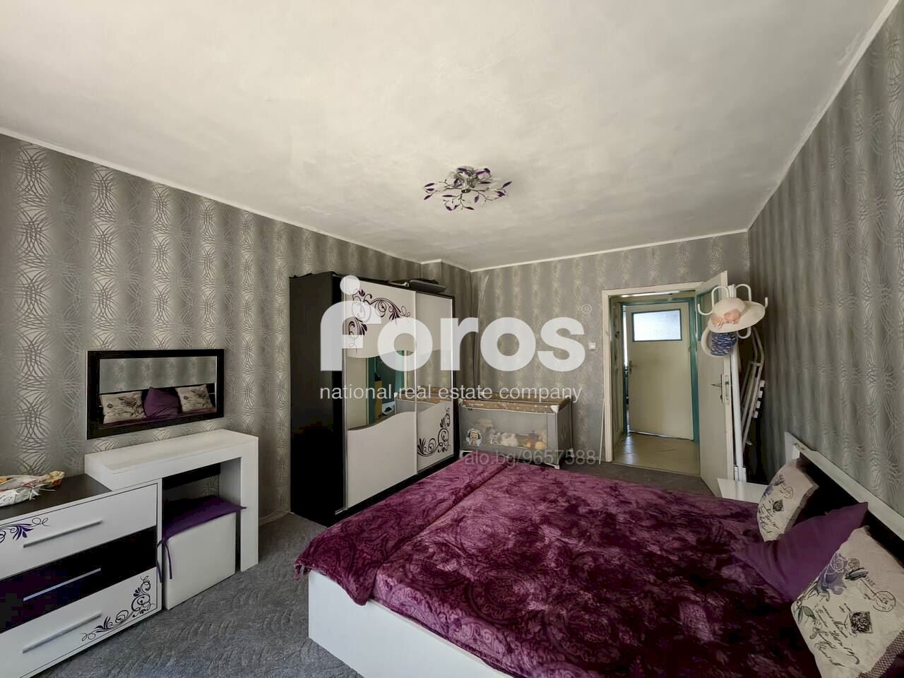 Four-room apartment Burgas (neighborhood Изгрев) - photo 1