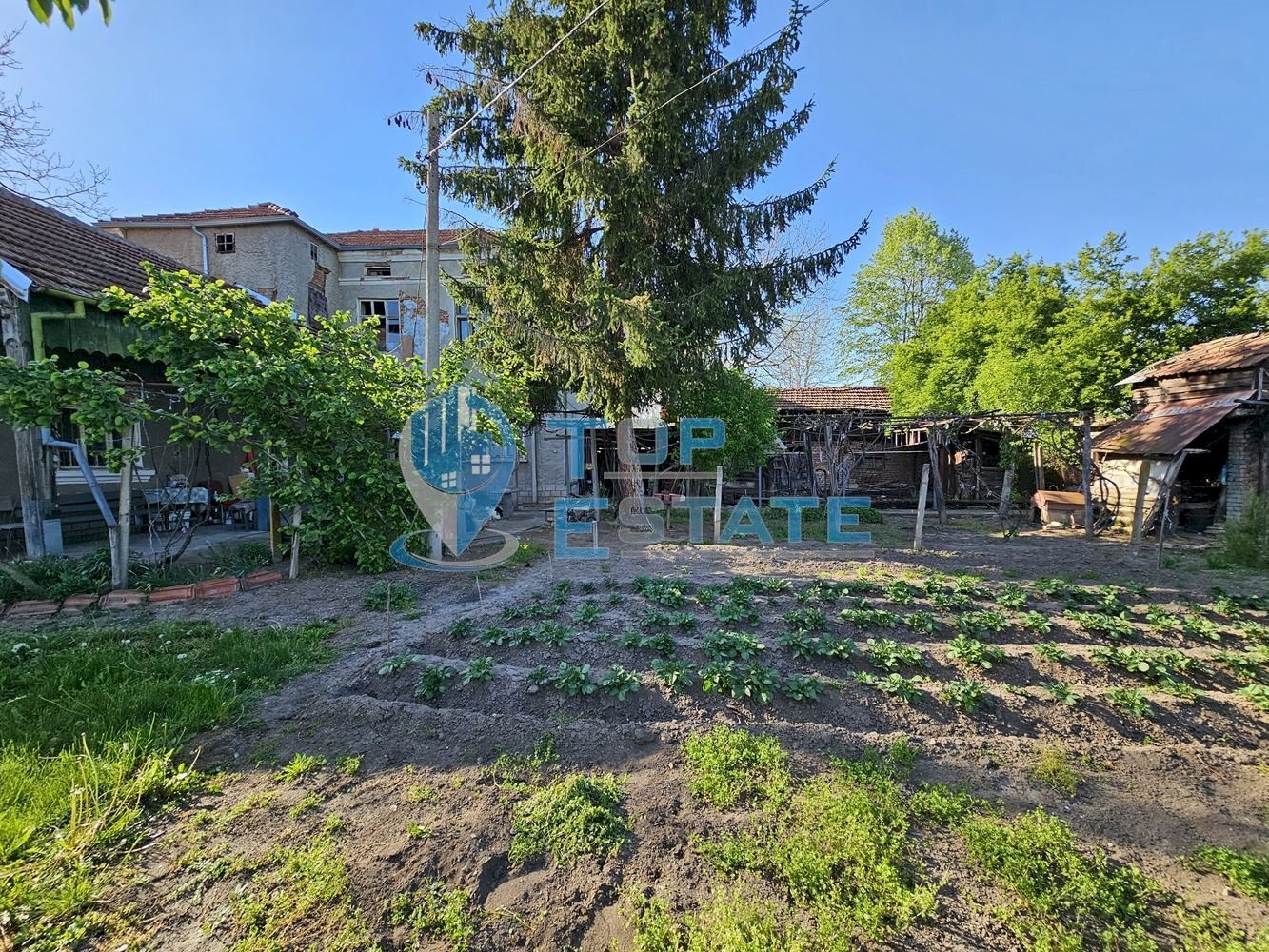 Independent house Lyaskovets - photo 1