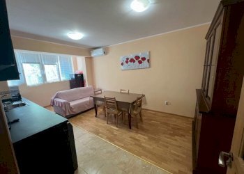 Апартамент София (квартал Лев Толстой) - фото 1