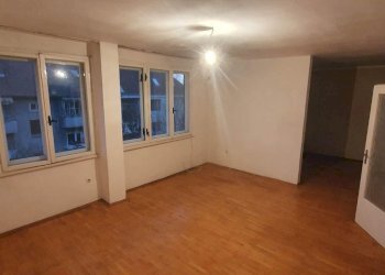 Bilocale Burgas (zona Център) - foto 1