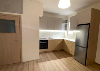 Three-room apartment Sofia (neighborhood Лозенец) - photo 1