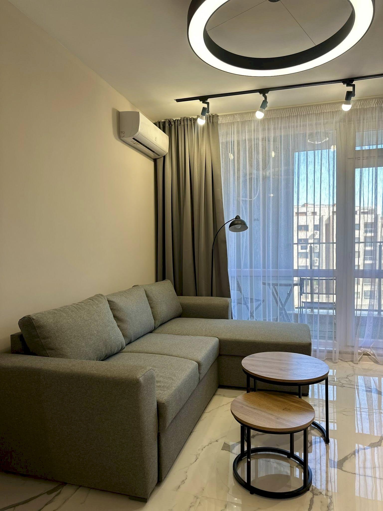 Monolocale Plovdiv (zona Тракия) - foto 1