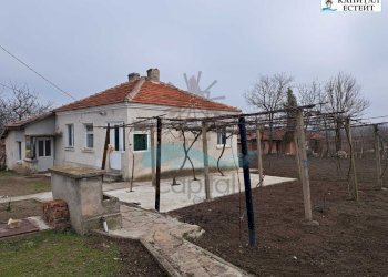 Casa indipendente с. Черноград, Aytos - foto 1
