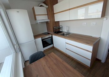 Trilocale Ruse (zona Здравец) - foto 1