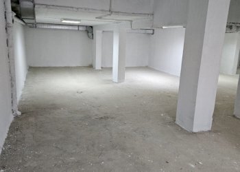 Box Varna (zona Цветен квартал) - foto 1