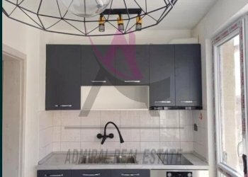 Three-room apartment Varna (neighborhood Колхозен пазар) - photo 1