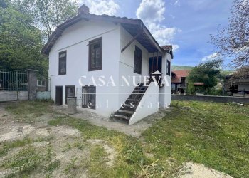Самостоятелна къща Земен - фото 1
