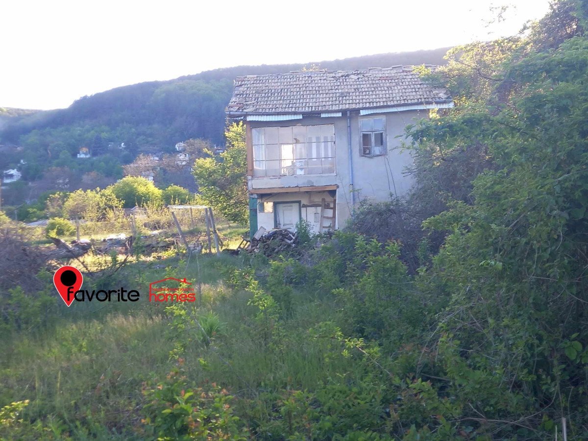 Villa Shumen (neighborhood м-т Под Манастира) - photo 1