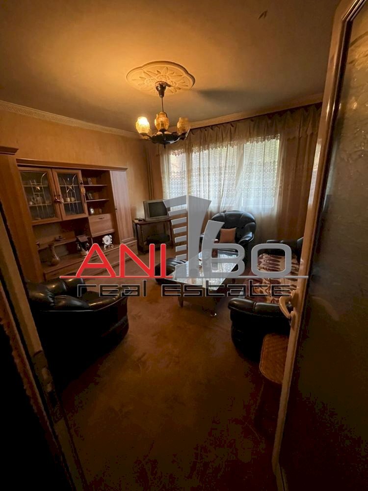Trilocale Pernik (zona Център) - foto 1