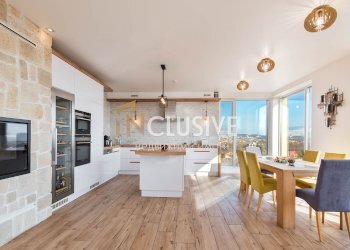 Casa indipendente Varna (zona м-т Траката) - foto 1
