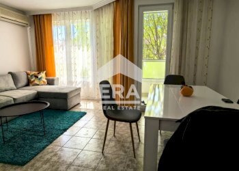 Trilocale Varna (zona Генералите) - foto 1