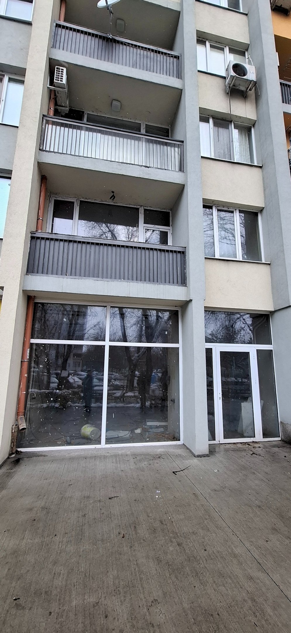 Office Plovdiv (neighborhood Тракия) - photo 1