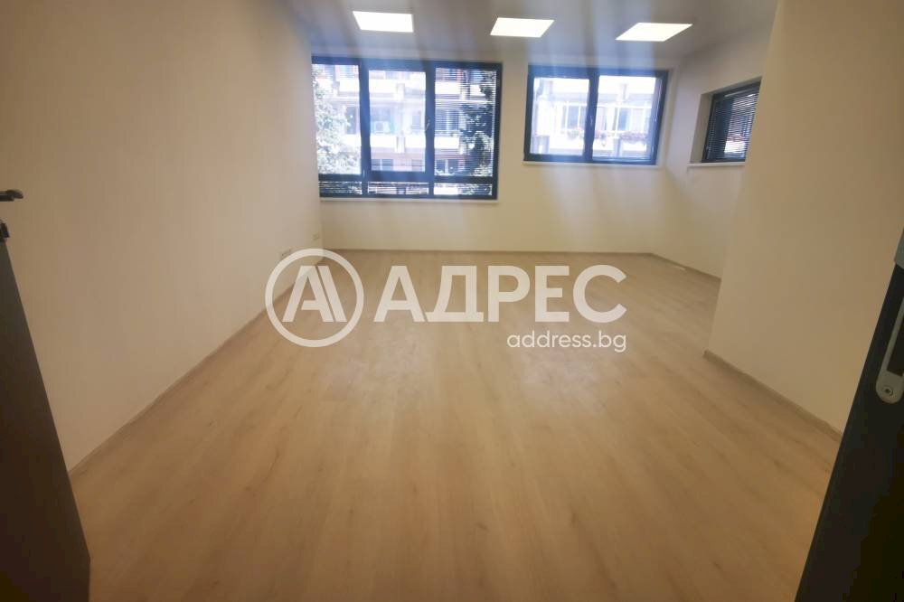 Офис Varna city, Варна - фото 1