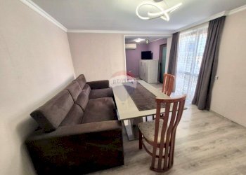 Independent house Varna (neighborhood Колхозен пазар) - photo 1