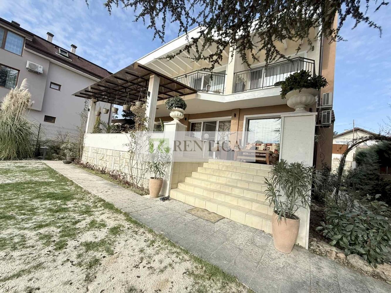 Independent house Varna (neighborhood м-т Евксиноград) - photo 1