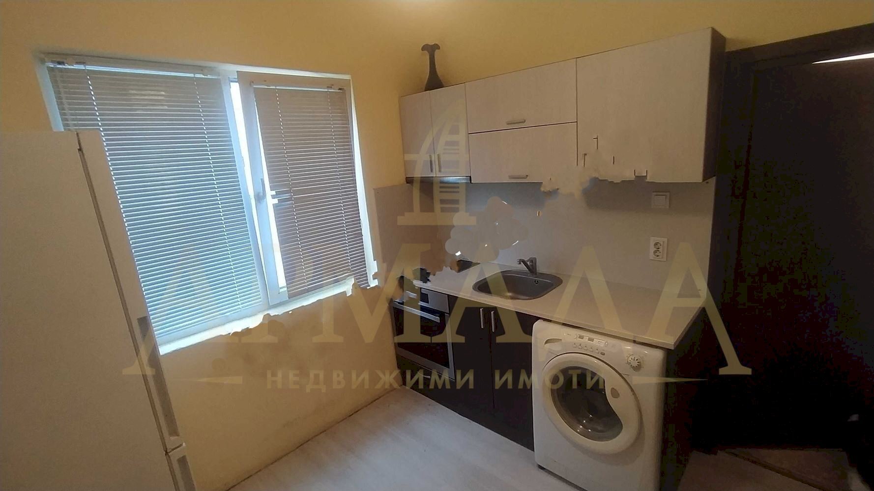 Three-room apartment Plovdiv (neighborhood Тракия) - photo 1