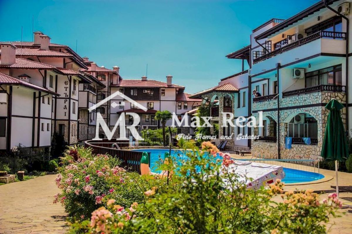 Three-room apartment гр. Свети Влас, Nesebar - photo 1