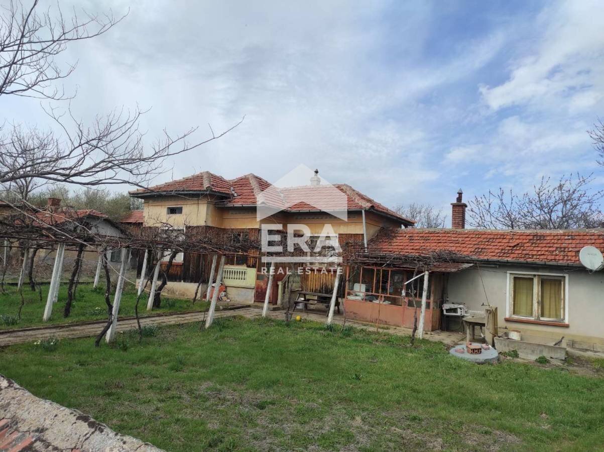 Villa Lovech - foto 1