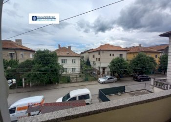 Four-room apartment Kyustendil (neighborhood Бузлуджа) - photo 1