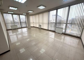 Ufficio Plovdiv (zona Кършияка) - foto 1