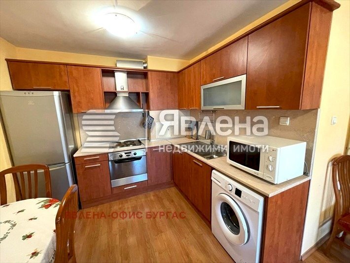 Apartment Burgas (neighborhood Лазур) - photo 1