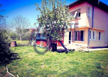 Casa indipendente с. Полски Извор, Kameno - foto 1