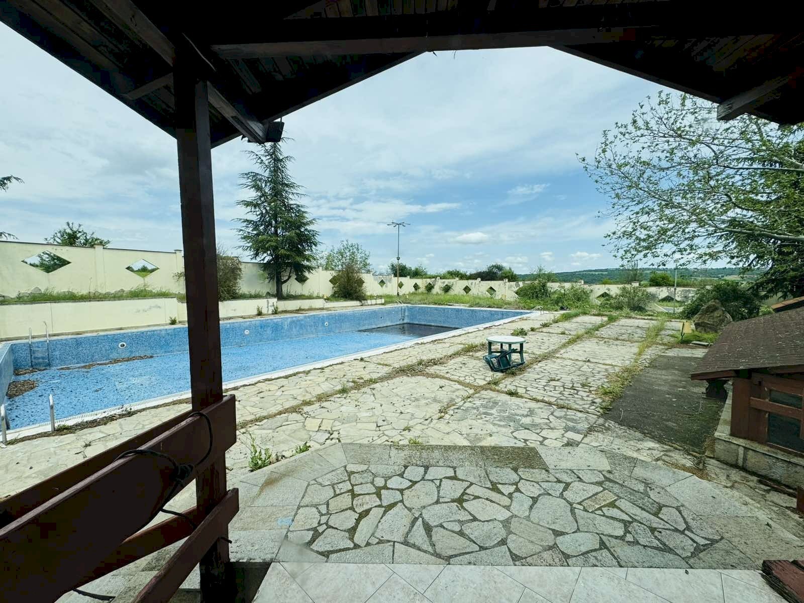 Hotel - Accommodation facility Harmanli - photo 1