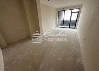 Three-room apartment Targovishte (neighborhood Вароша) - photo 1