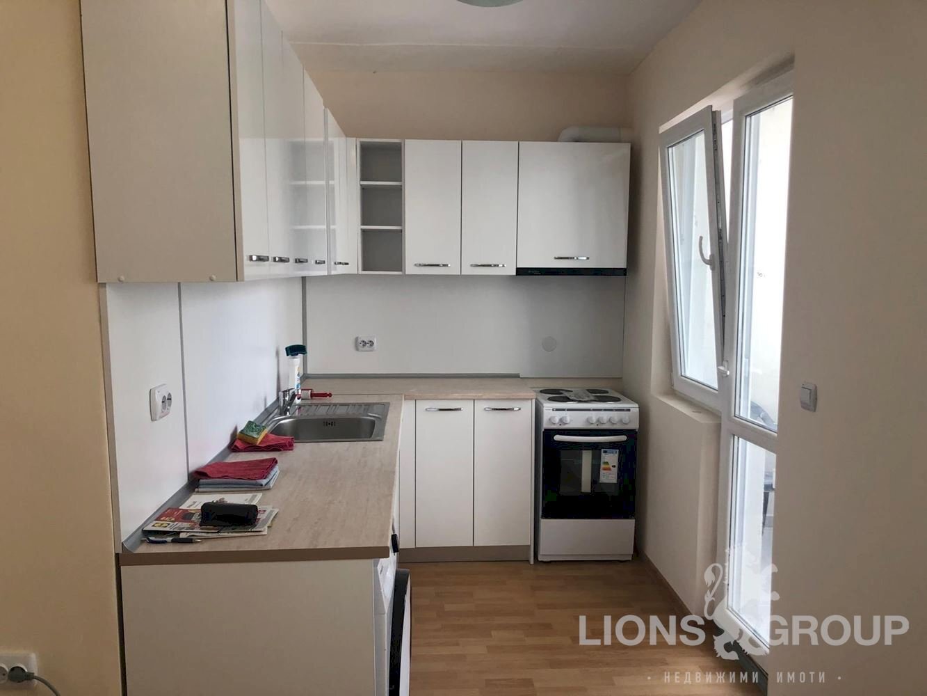 Three-room apartment Varna (neighborhood Генералите) - photo 1