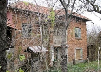 Independent house Polski Trambesh - photo 1