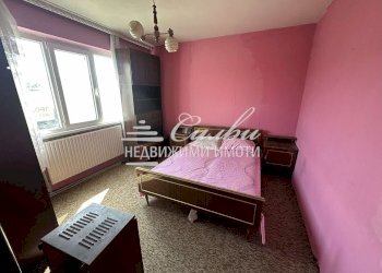 Three-room apartment Targovishte (neighborhood Боровец) - photo 1