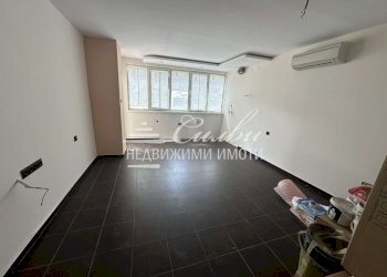 Three-room apartment Targovishte (neighborhood Център) - photo 1