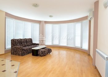 Bilocale Shumen (zona Център) - foto 1