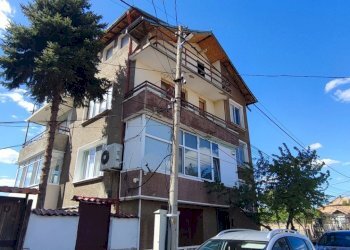 Двустаен Нови пазар - фото 1