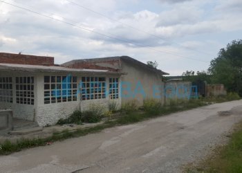 Търговски обекти с. Брястово, Минерални бани - фото 1
