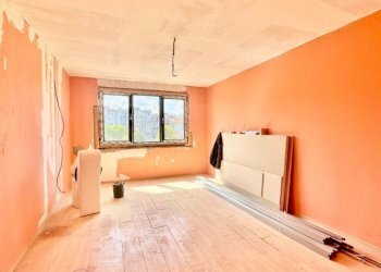 Apartment Строител, Dobrich - photo 1