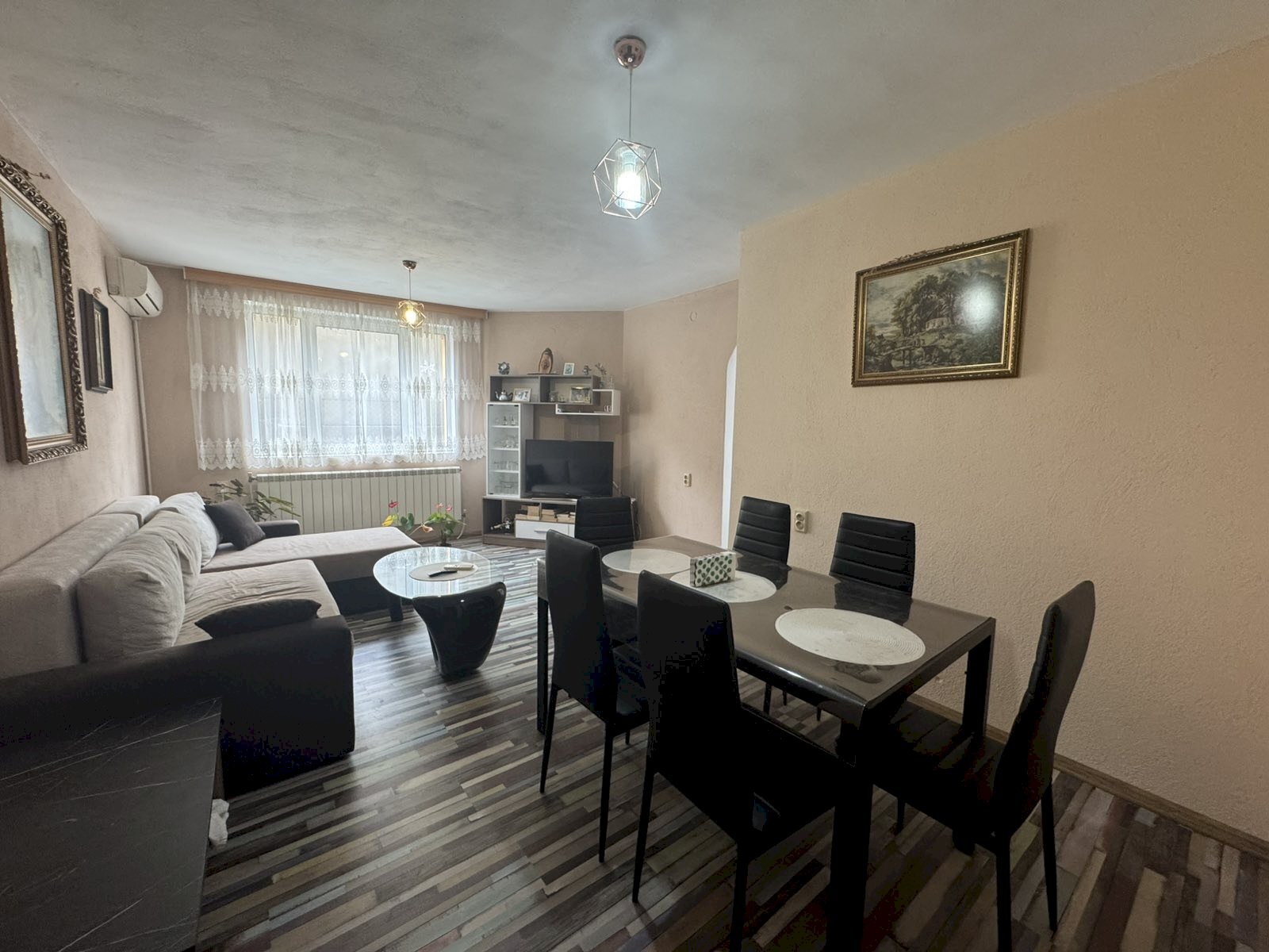 Villa Karnobat - photo 1