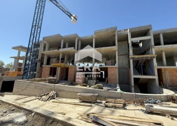 Trilocale Varna (zona Бриз) - foto 1