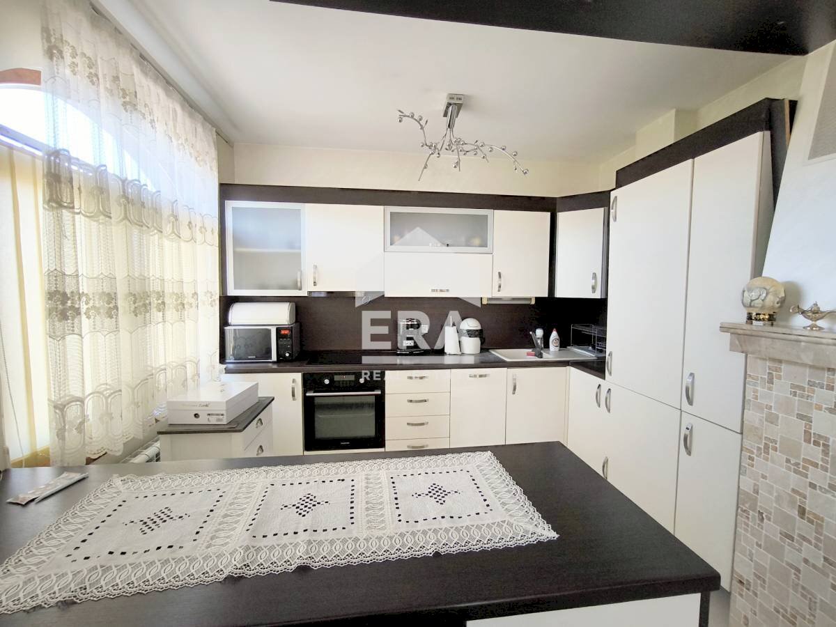 Three-room apartment Haskovo (neighborhood Център) - photo 1