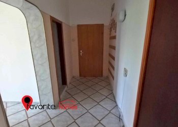 Four-room apartment Shumen (neighborhood Център) - photo 1