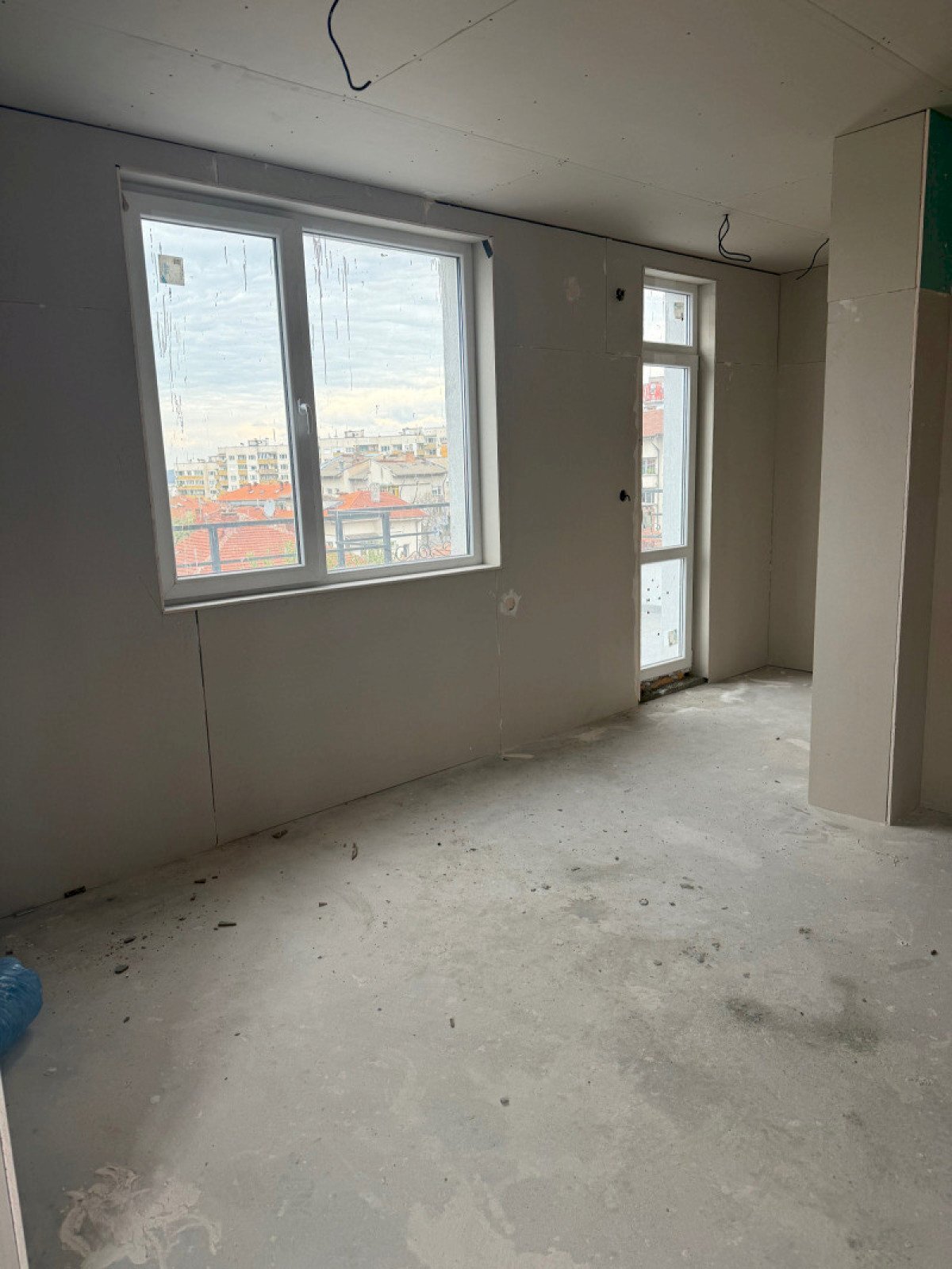 Trilocale Pleven (zona Широк център) - foto 1