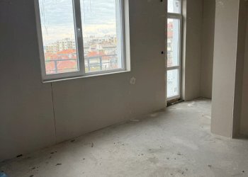 Three-room apartment Pleven (neighborhood Широк център) - photo 1