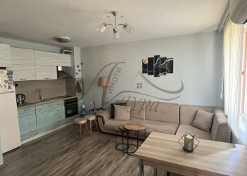 Apartment Shumen (neighborhood Гривица) - photo 1